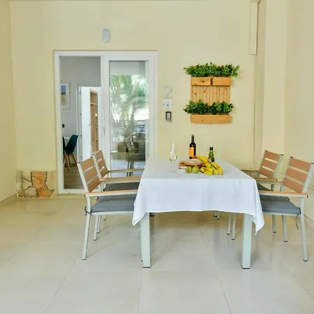 Apartment Estanques *